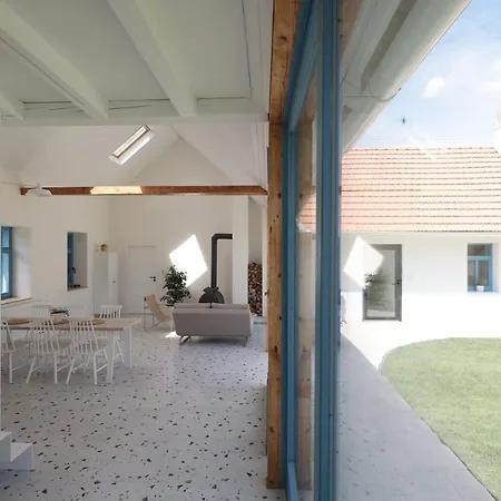 Barvirka Villa